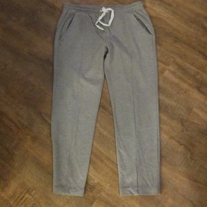 Low rise cropped gray pant